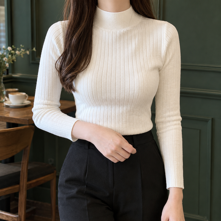 Women's Magdalena-Mae Mock Neck Top | Invictora.com