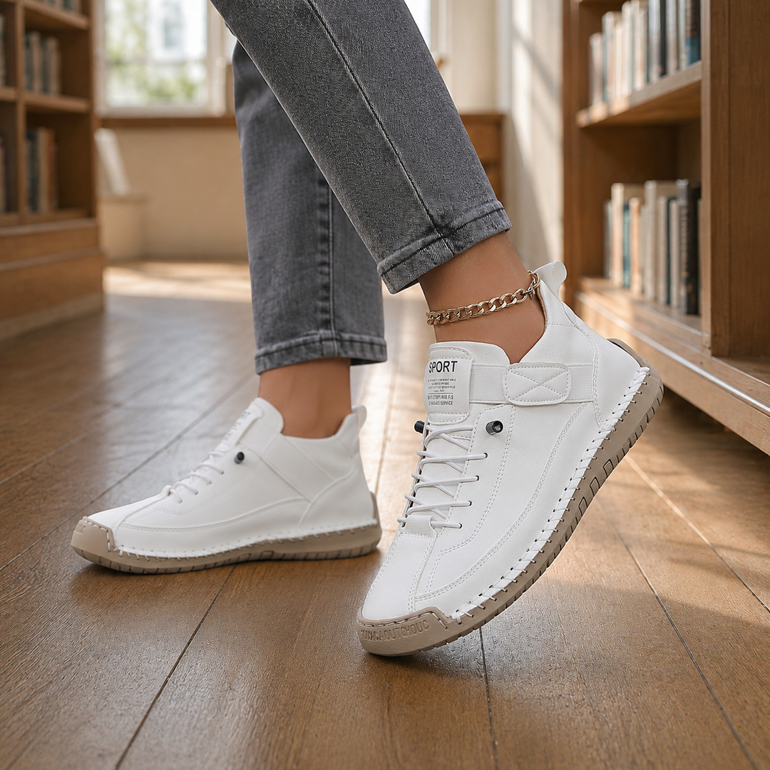 Women's Ravello Elastic Lace Sneakers in White | Invictora.com