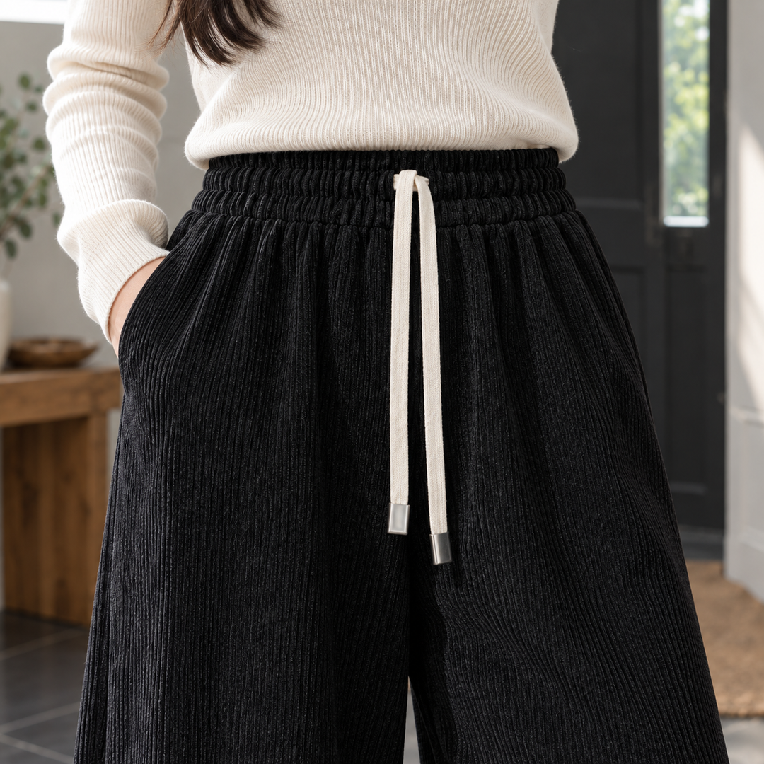 Women's Maxine-Claire Wide-Leg Sweater in Black | Invictora.com