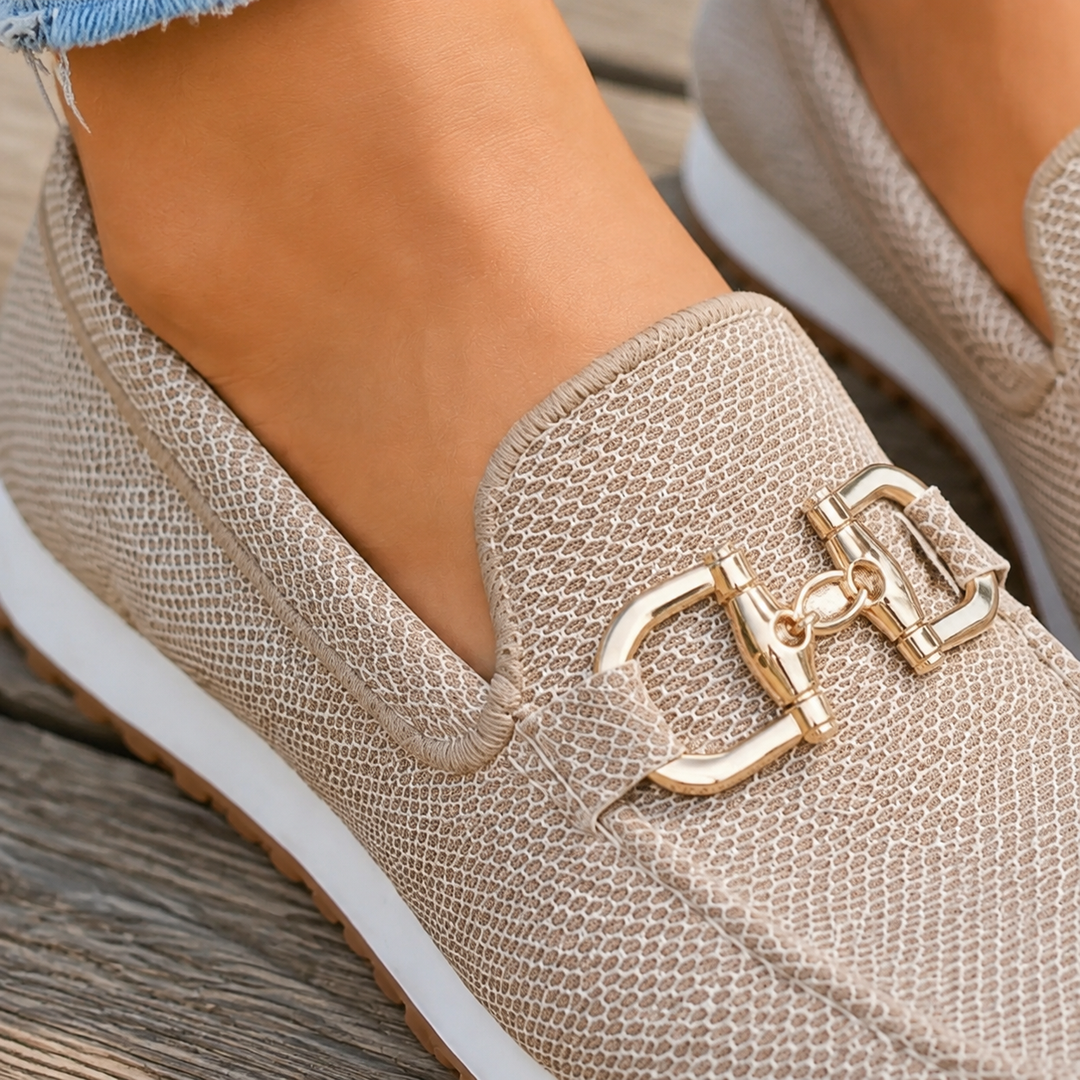 Women's Carbone Orthopedic Sneakers in Beige | Invictora.com