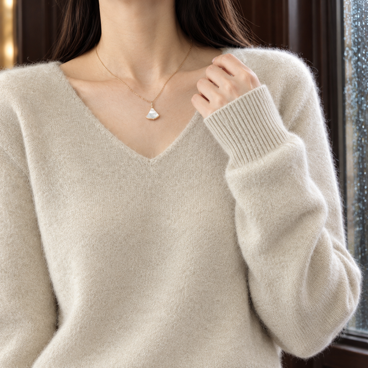 Women's Imogen-Mae V-Neck Sweater in Light Beige | Invictora.com
