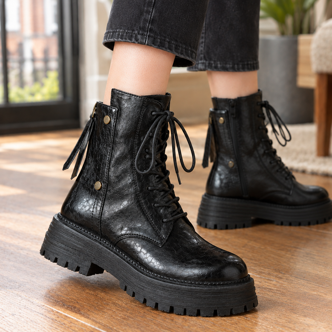 Caprera-Arezzo Women's Lace-Up Boots product image | Invictora.com