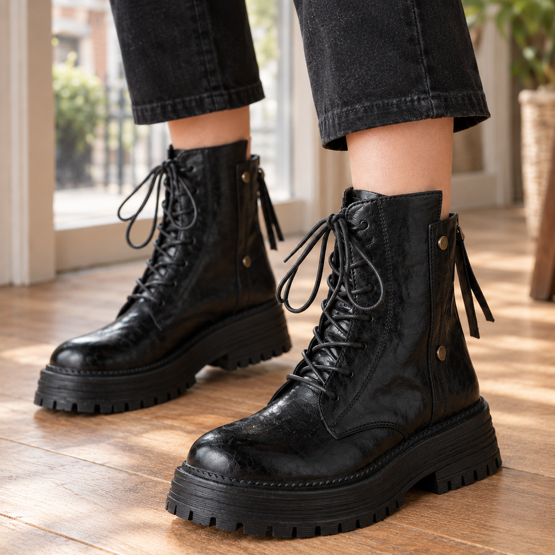 Women's Caprera-Arezzo Lace-Up Boots product image | Invictora.com
