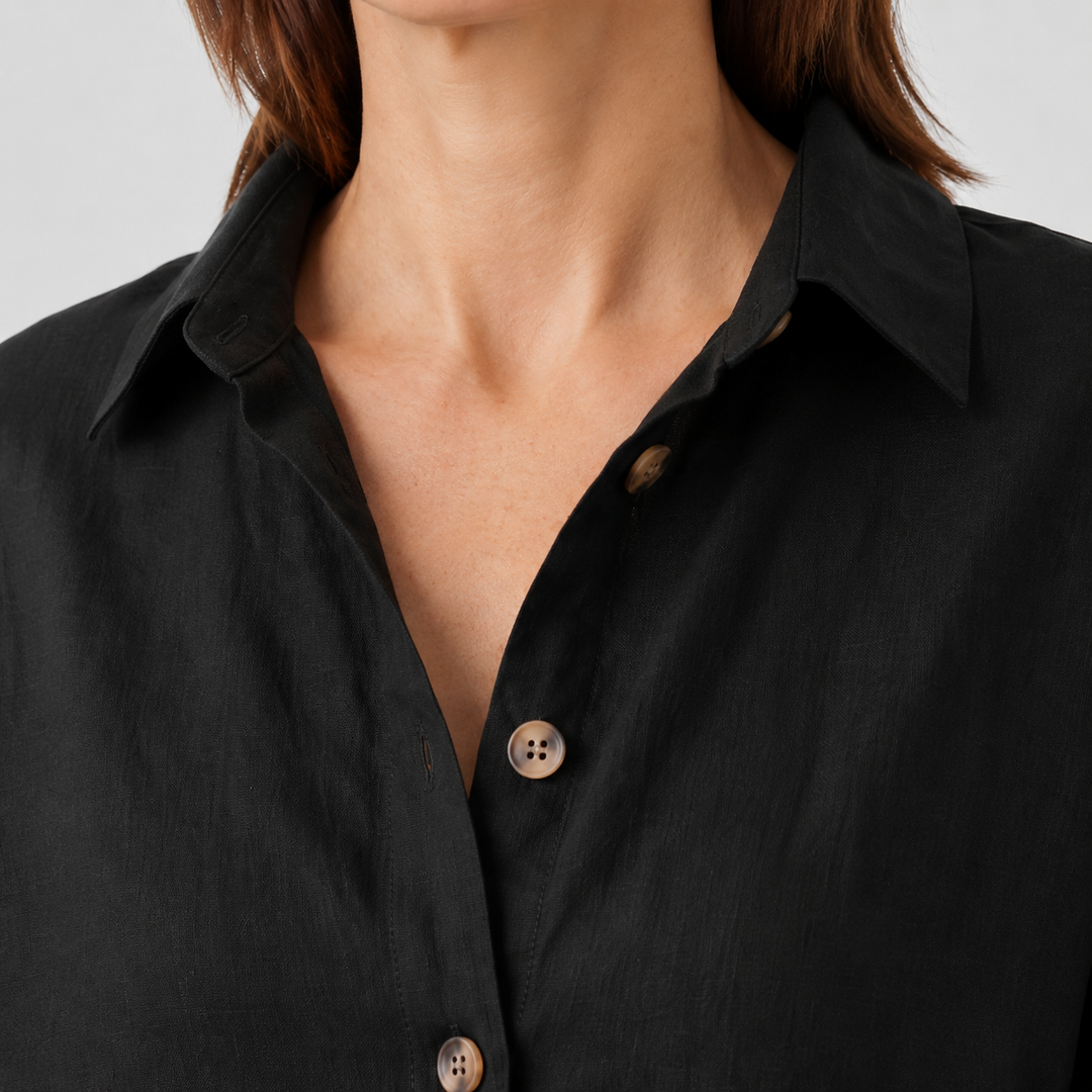 Women's Brigitte-Marie Relaxed Shirt in Black | Invictora.com