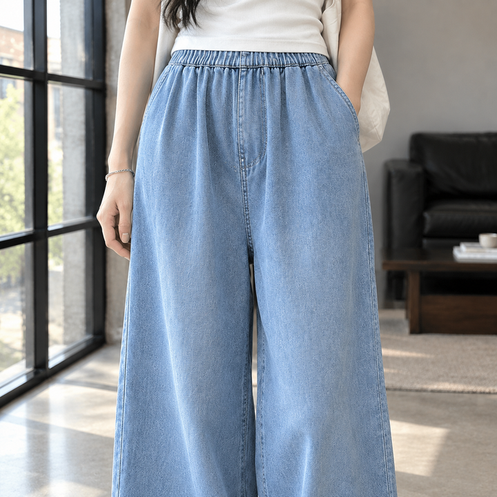 Women's Ursuline Wide Leg Jeans in Retro Blue | Invictora.com