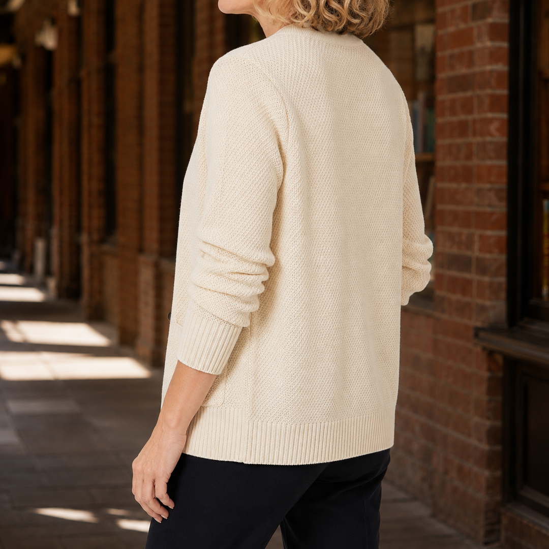 Women's Liliana V Neck Sweater in Pink | Invictora.com