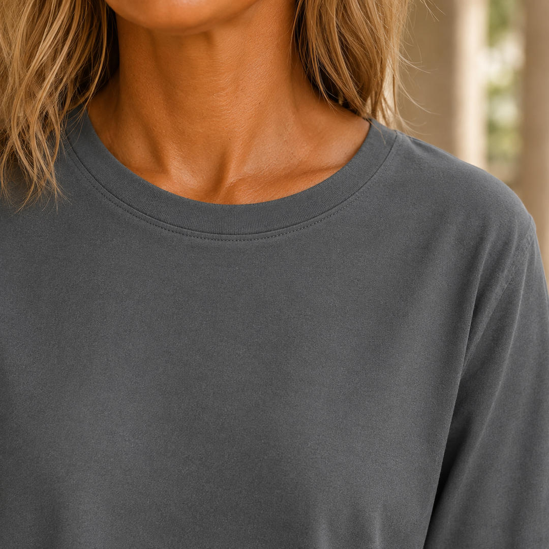 Women's Eva-Jane Relaxed Tee in Gray | Invictora.com