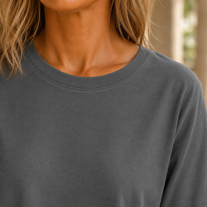 Women's Eva-Jane Relaxed Tee in Gray | Invictora.com