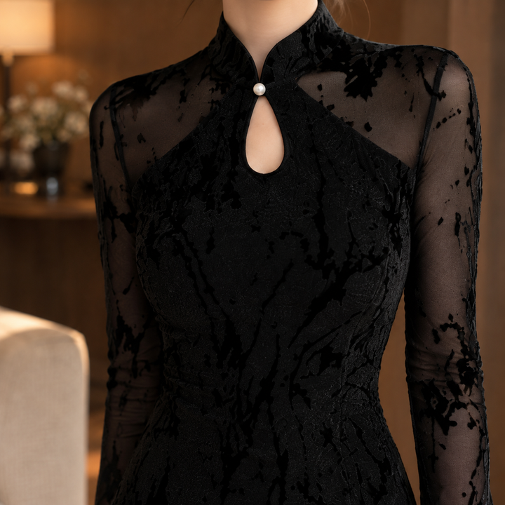 Women's Elise-Skye Keyhole Cheongsam Dress in Black | Invictora.com