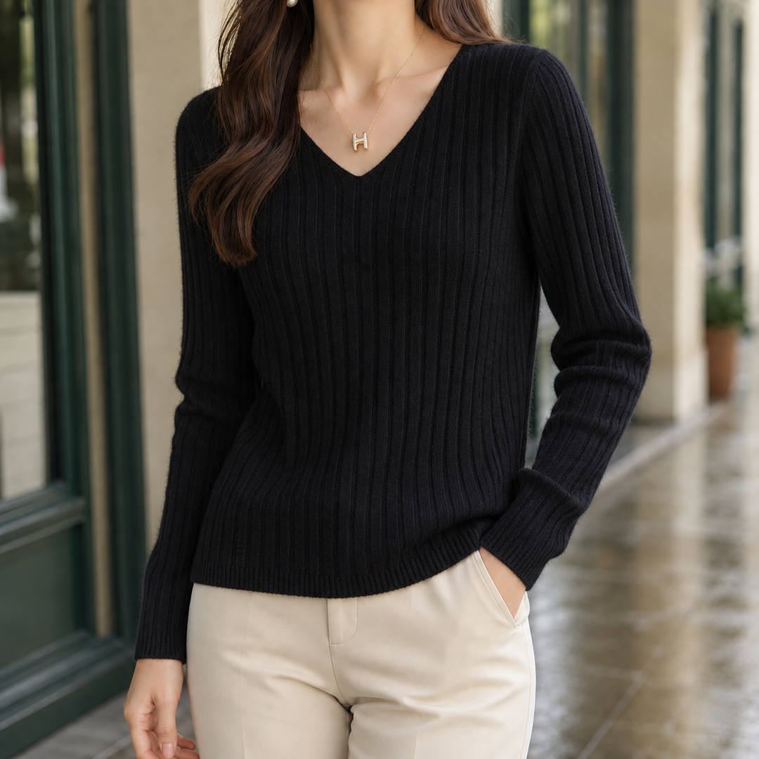 Women's Millie Ribbed Sweater in White | Invictora.com