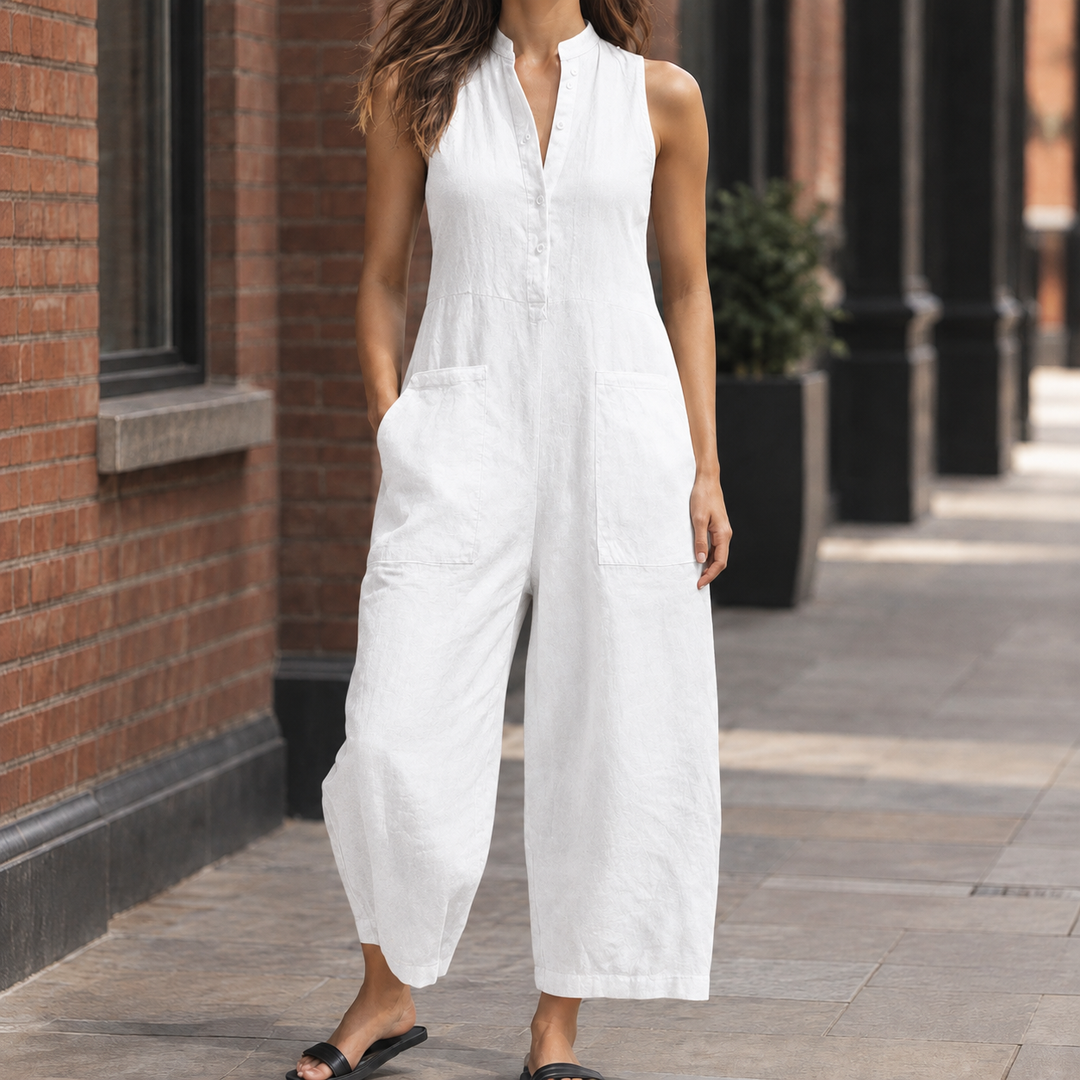 Women's Melisande Barrel Leg Jumpsuit in Black | Invictora.com