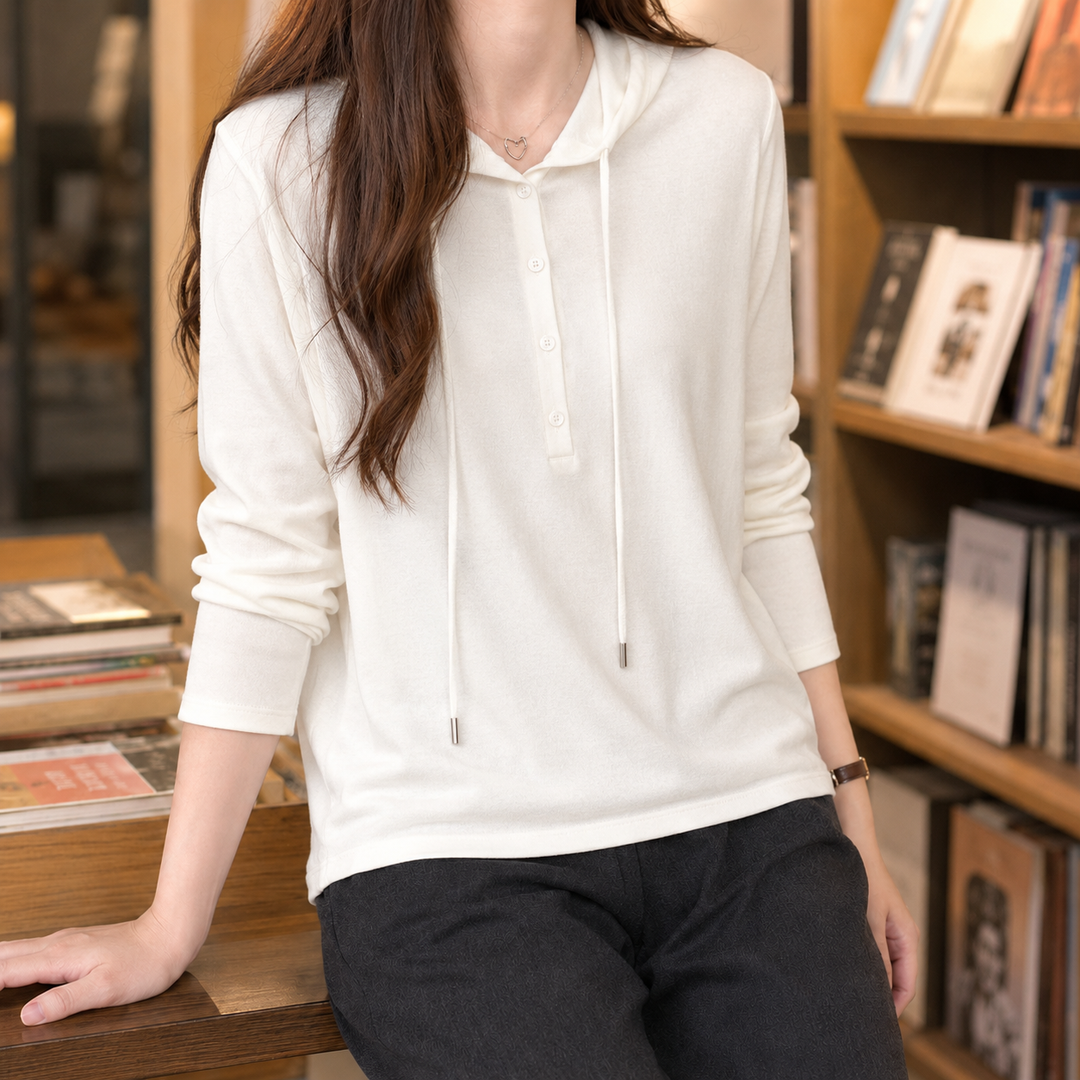 Women's Aiglon Merino Hoodie in Black | Invictora.com
