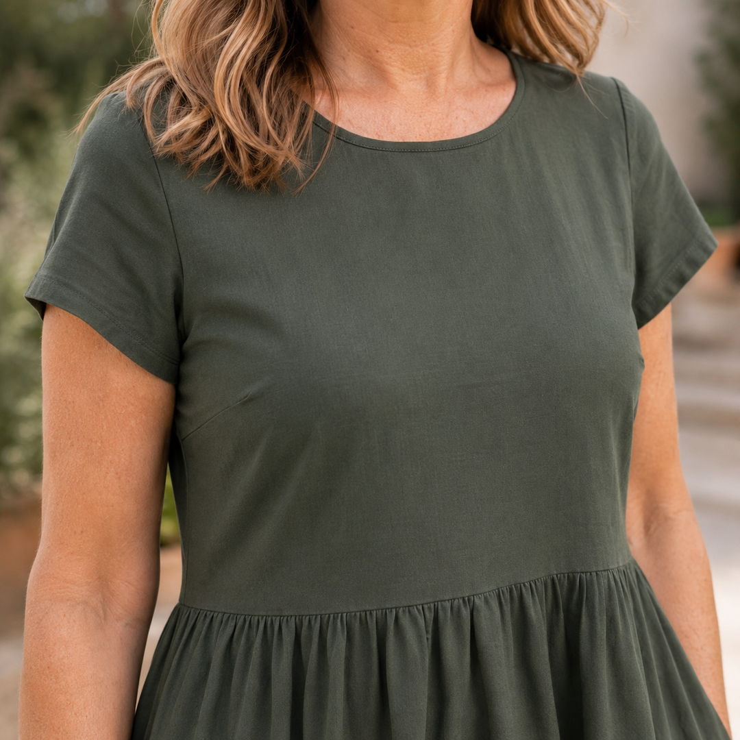 Women's Ilaria Relaxed Midi Dress product image | Invictora.com