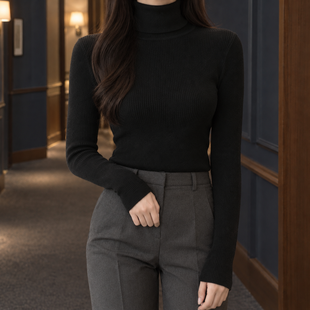 Women's Perpetua-Pearl Ribbed Sweater in White | Invictora.com