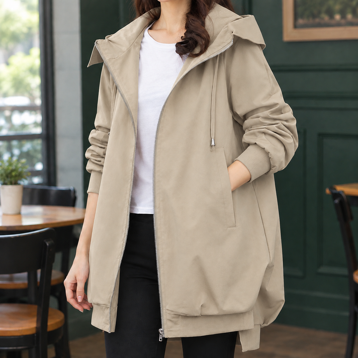 Women's Aiglon-Louise Hooded Jacket in Off White | Invictora.com