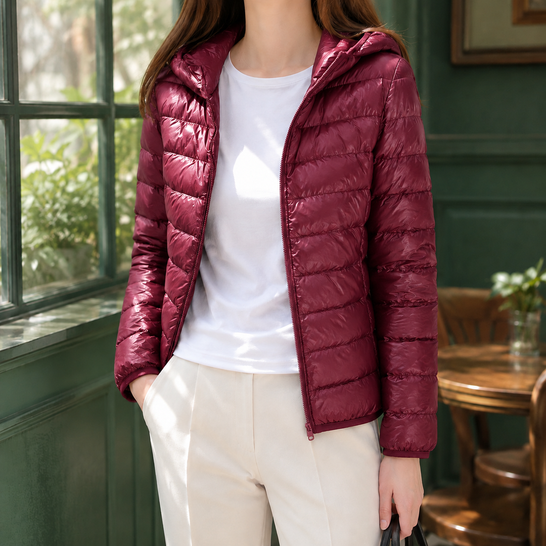 Women's Isabeau-Mae Cashmere Jacket in Black | Invictora.com
