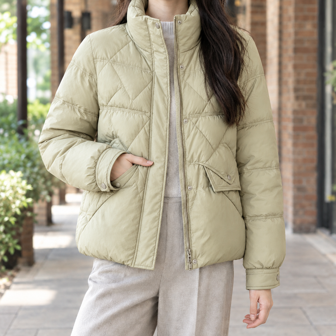 Women's Pomeline-Rose Quilted Jacket in Moonlight Black | Invictora.com