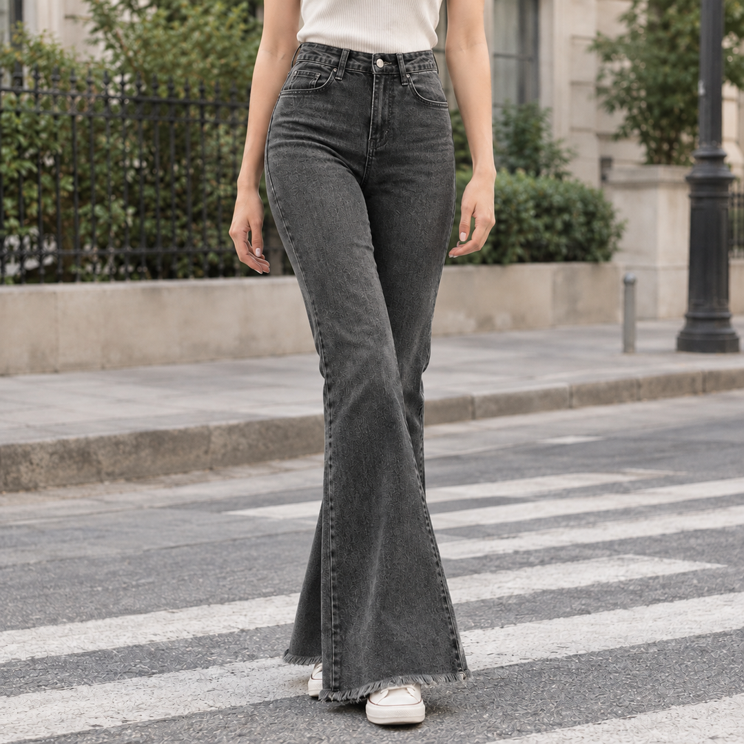 Women's Lucille-Sage Flared Jeans in Retro Blue | Invictora.com