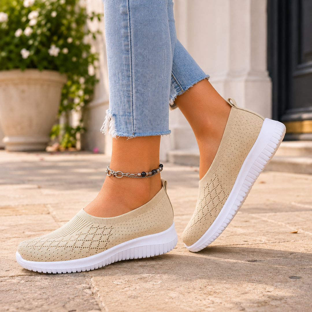 Women's Bandini Orthopedic Sneakers in Gray | Invictora.com