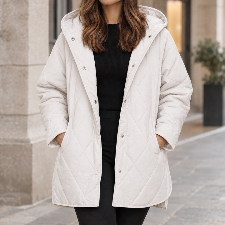 Women's Lillian-Jane Quilted Jacket in Black | Invictora.com