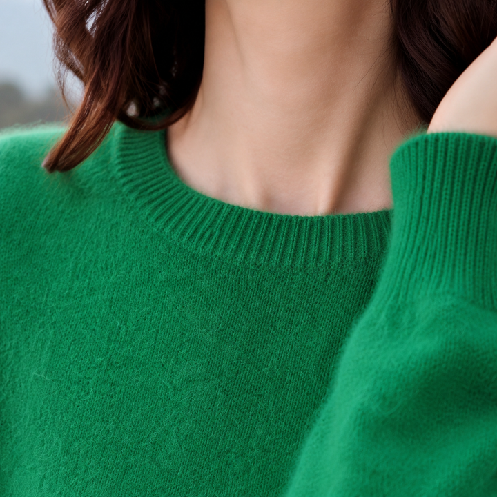 Women's Camille Cashmere Sweater in Green | Invictora.com