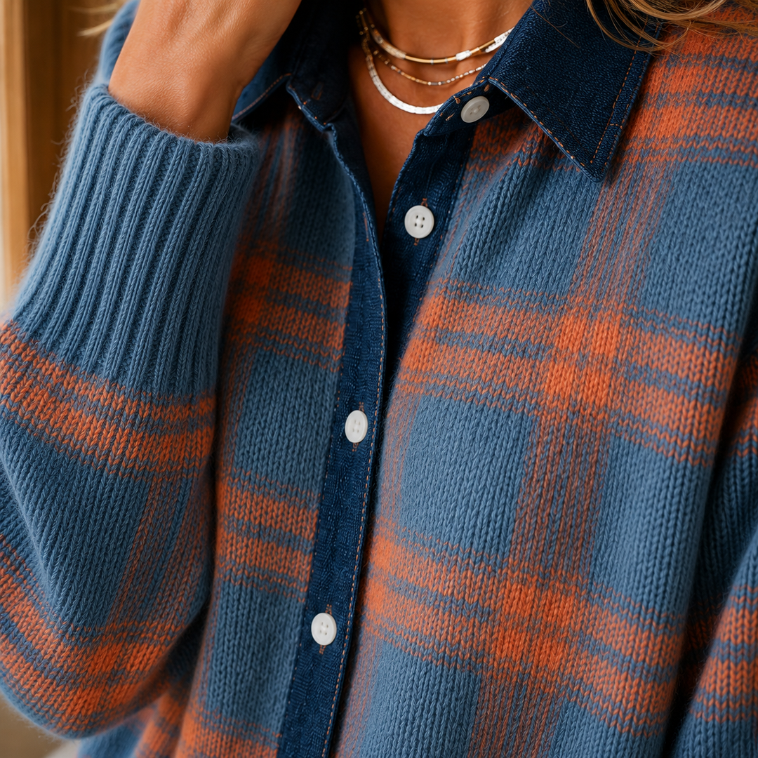 Women's Sabina Plaid Sweater in Blue | Invictora.com