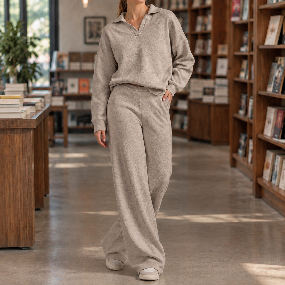 Women's Genevieve-Faye Relaxed Set in Off White | Invictora.com