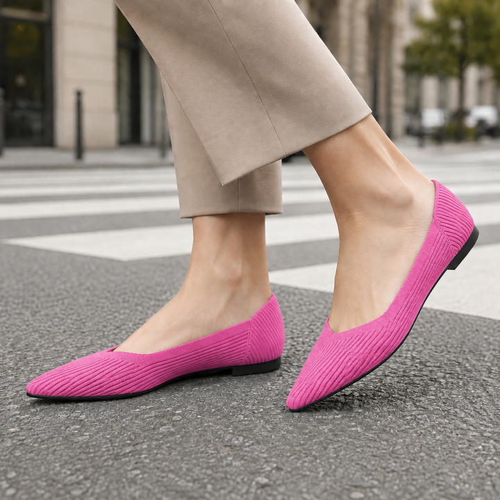 Women's Bolzano Ribbed Pumps in Black | Invictora.com