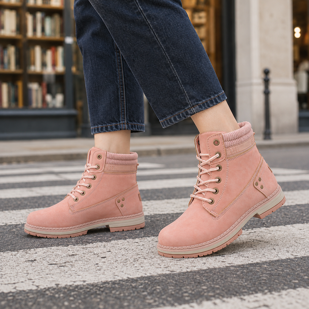 Women's Vinci-Capri Lace-Up Boots in Black | Invictora.com