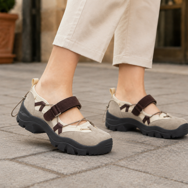 Women's Perugia Chunky Mary Janes in Blue | Invictora.com