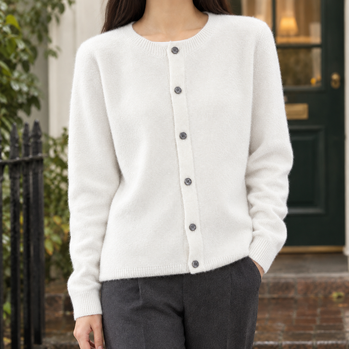 Women's Isabeau-Eve Wool Cardigan in Cream | Invictora.com