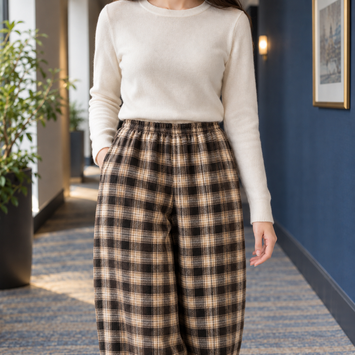 Women's Sylvaine-Jane Straight Leg Pants in Plaid Black | Invictora.com