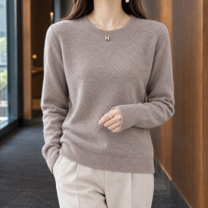 Women's Astrid-Faye Wool Sweater in Black | Invictora.com