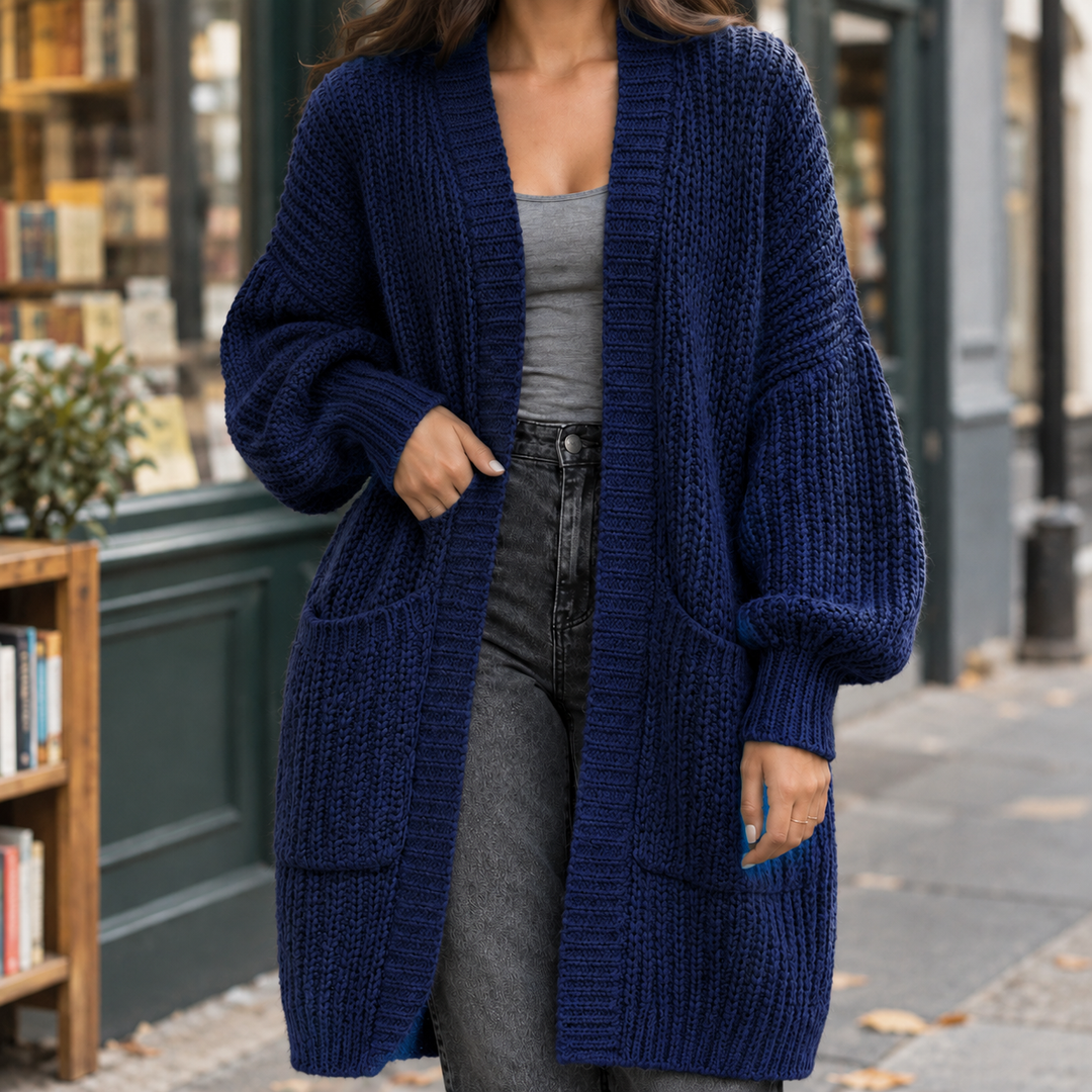 Women's Agnes-Faye Chunky Cardigan in Green | Invictora.com
