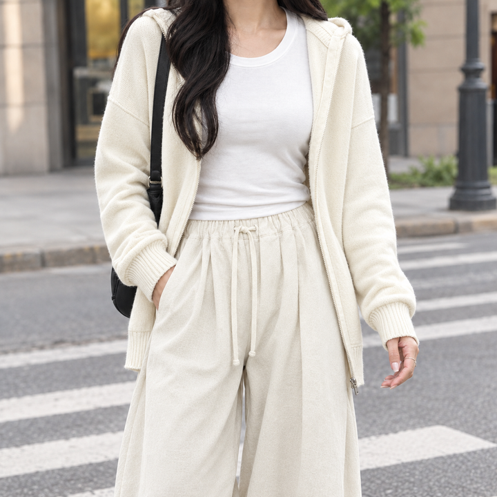 Women's Molly-Eve Relaxed Wide-Leg Cardigan in Black | Invictora.com