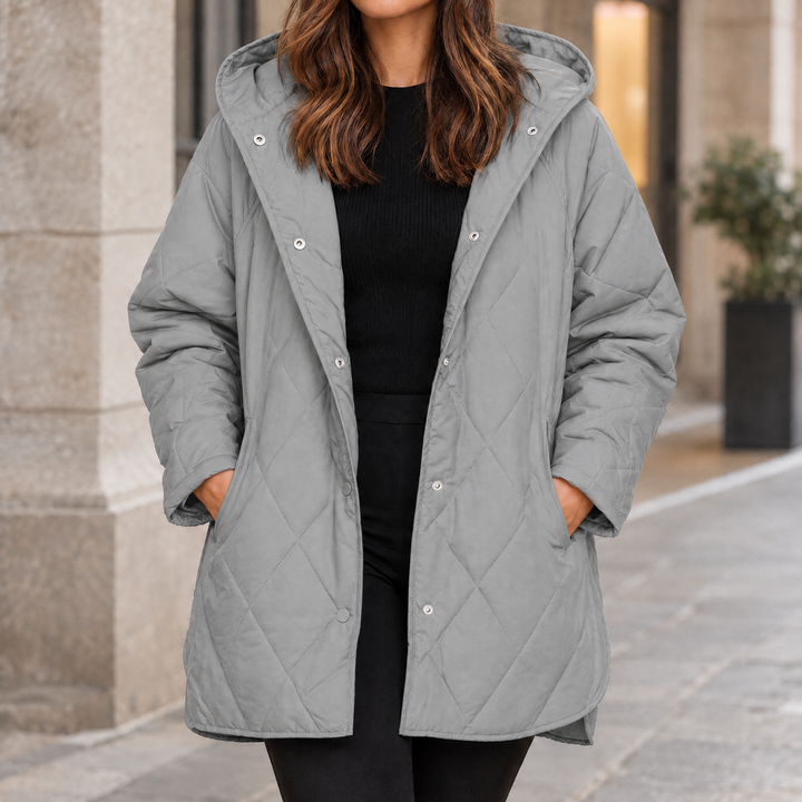 Women's Lillian-Jane Quilted Jacket in Black | Invictora.com