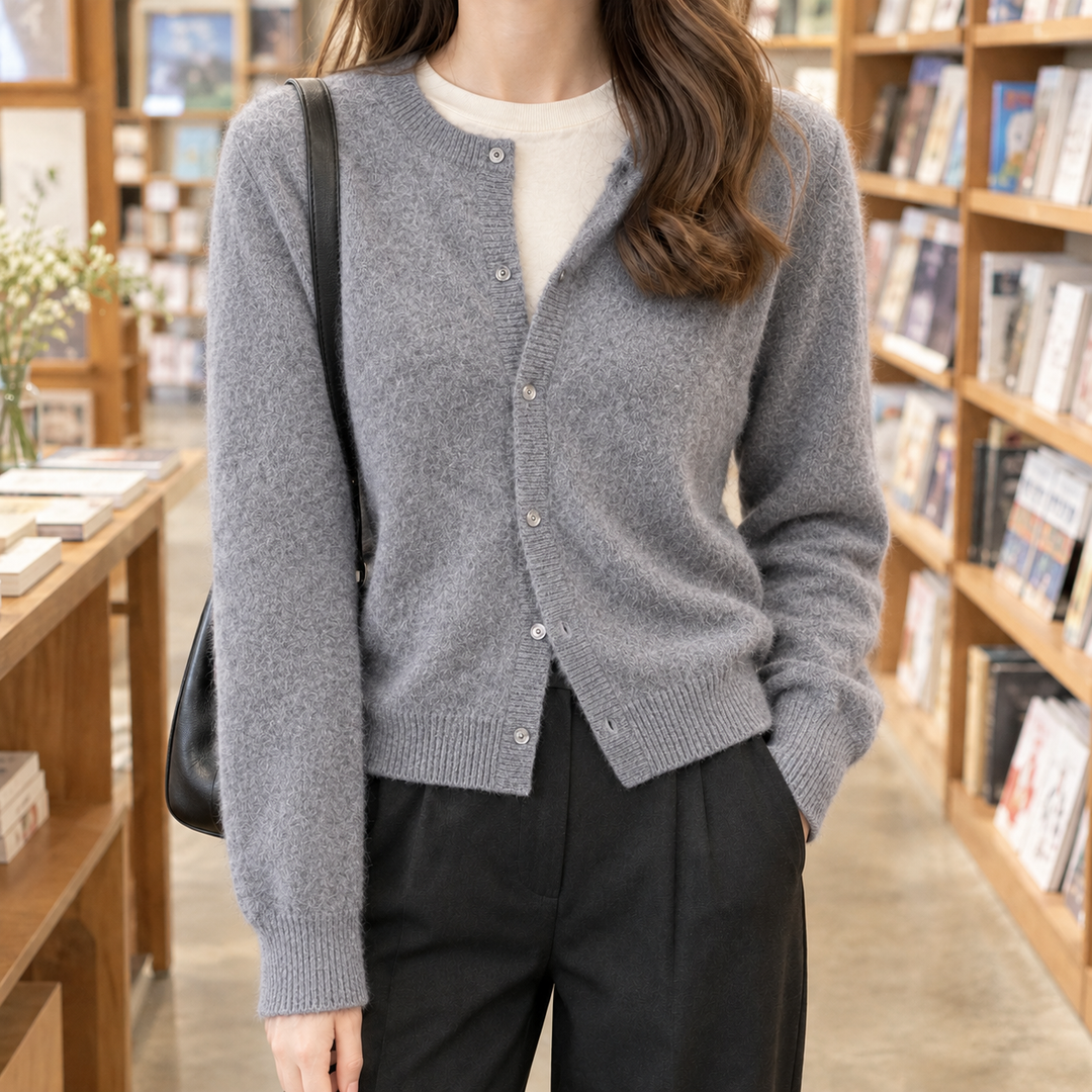 Women's Augustine Round Neck Cardigan in Black | Invictora.com