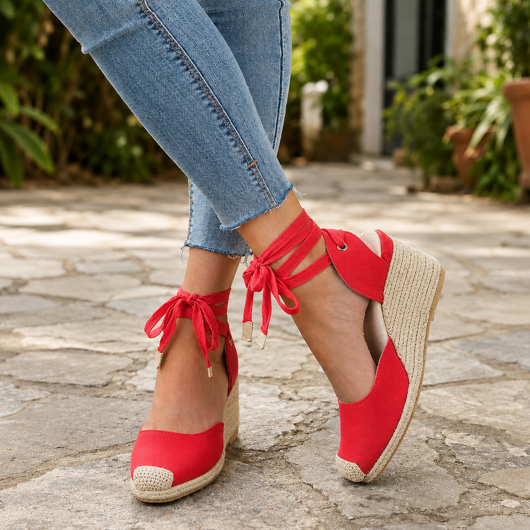 Women's Cardini Lace-Up Wedges in White | Invictora.com