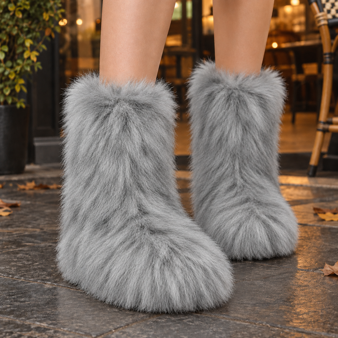 Urbino-Verona Women's Plush Boots product image | Invictora.com