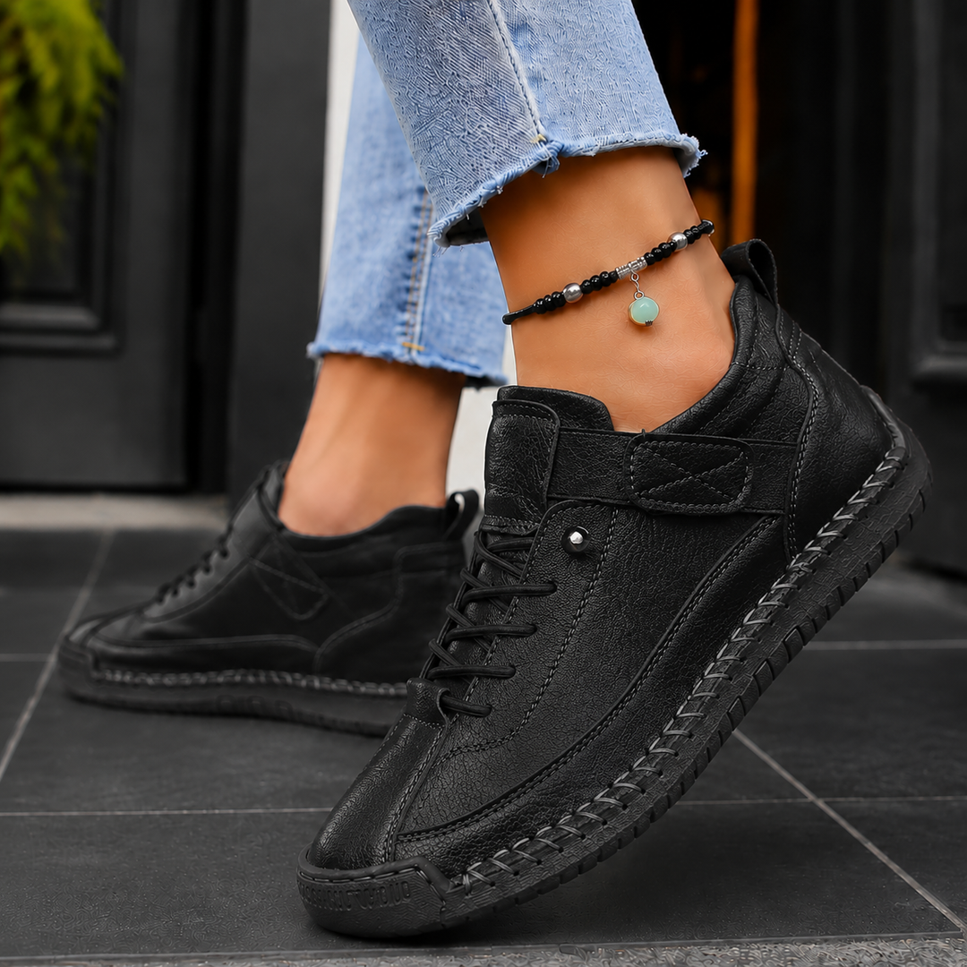Women's Dandolo Orthopedic Sneakers in Beige | Invictora.com