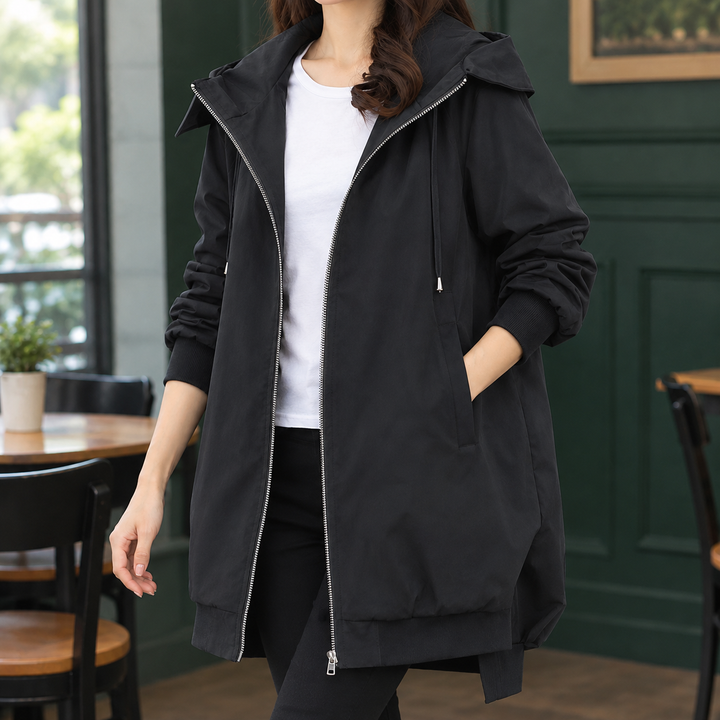 Women's Aiglon-Louise Hooded Jacket in Off White | Invictora.com