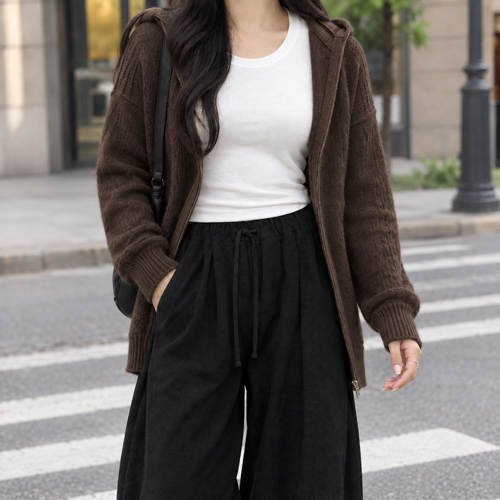 Women's Molly-Eve Relaxed Wide-Leg Cardigan in Black | Invictora.com