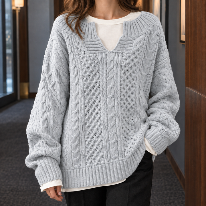 Women's Fernanda-Pearl Cable Sweater in White | Invictora.com