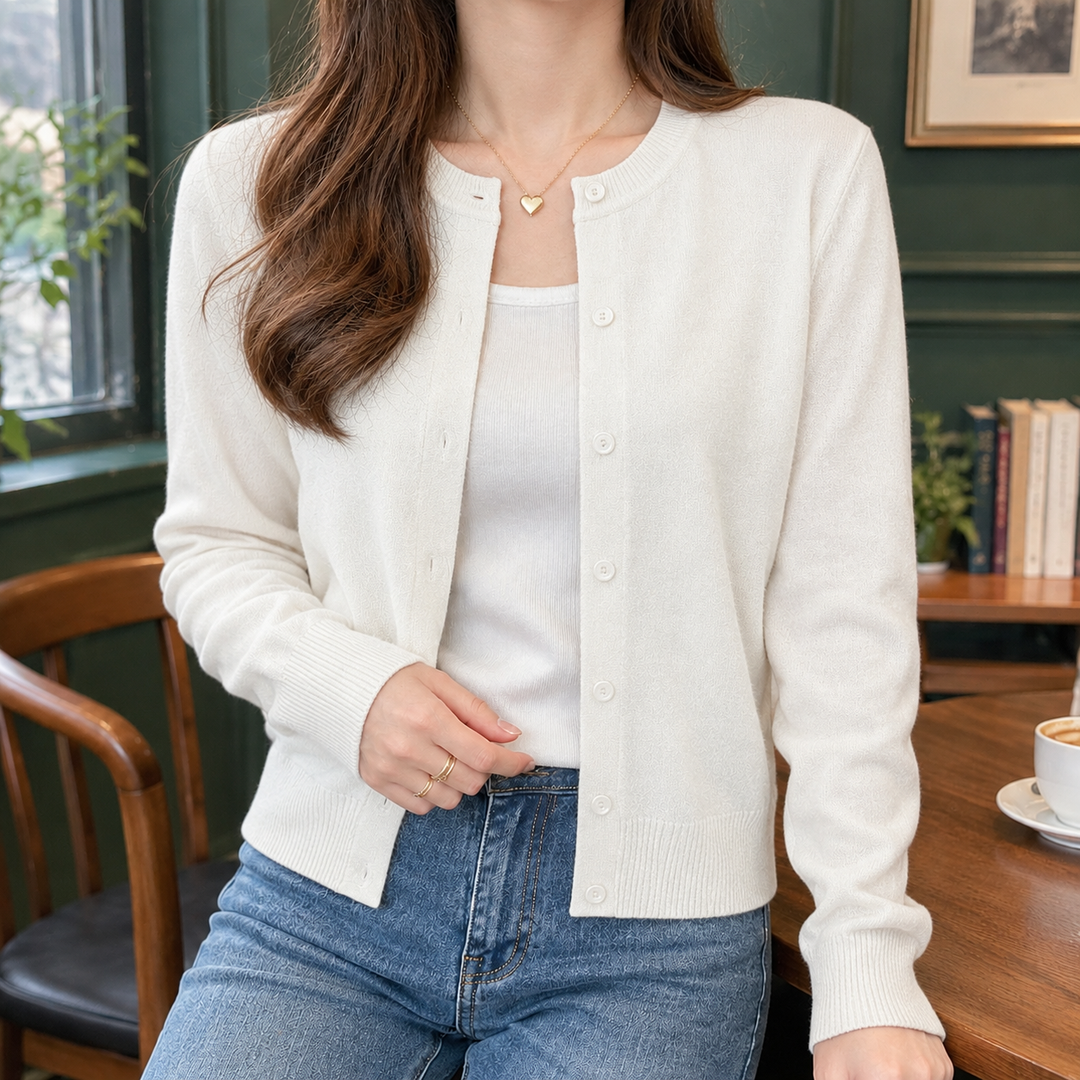 Women's Perla-Rae Fine Knit Cardigan in Black | Invictora.com