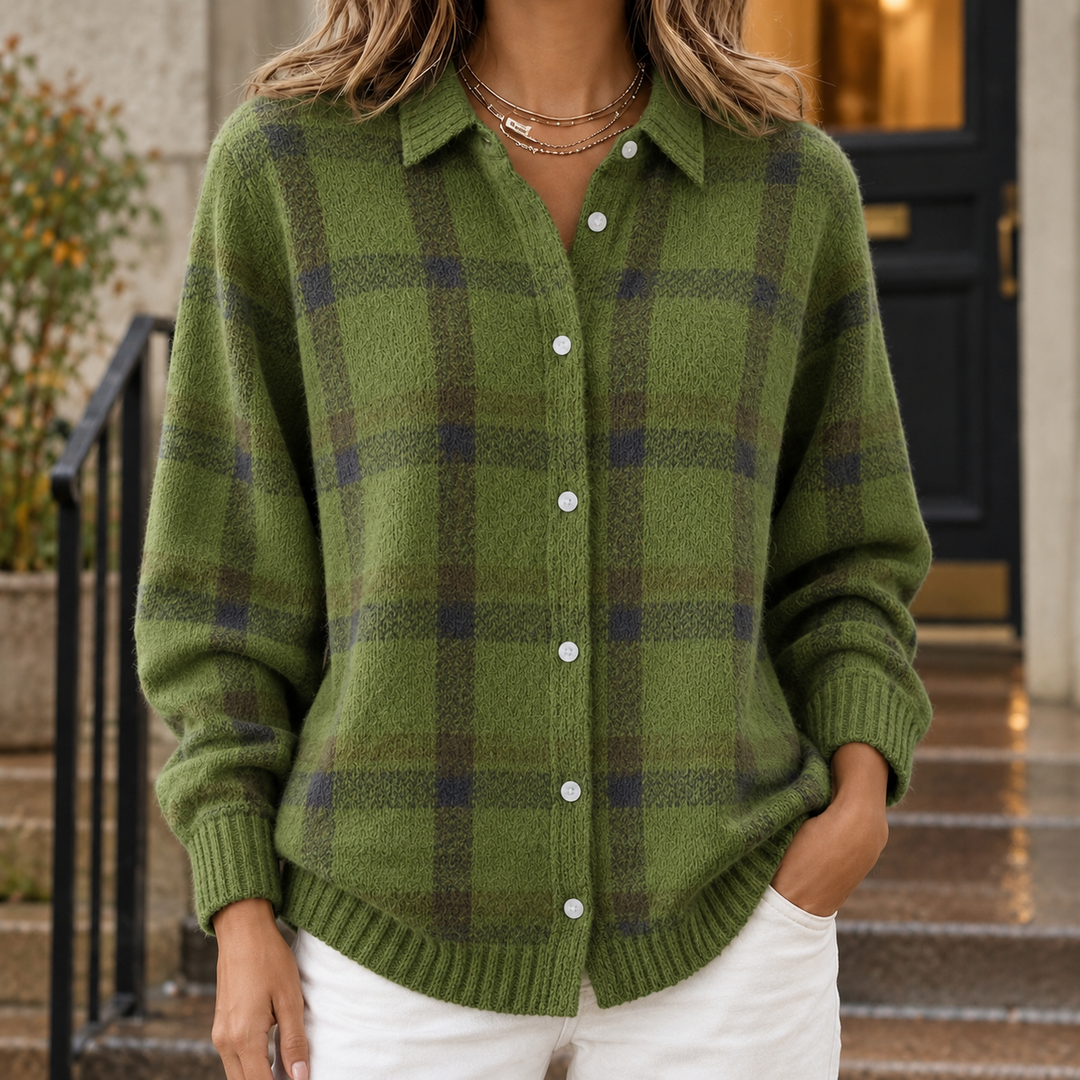 Women's Angelique-Claire Plaid Overshirt in Blue | Invictora.com
