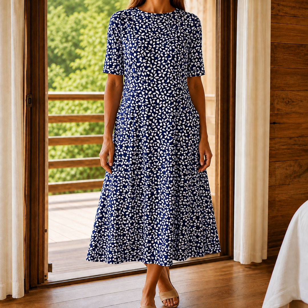 Women's Eva Floral Midi Dress in Blue | Invictora.com