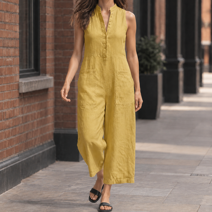 Women's Melisande Barrel Leg Jumpsuit in Black | Invictora.com