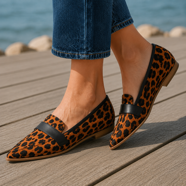 Women's Ravena Orthopedic Loafers in Black | Invictora.com