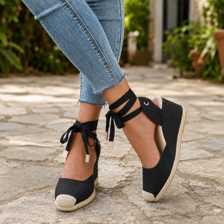 Women's Cardini Lace-Up Wedges in White | Invictora.com