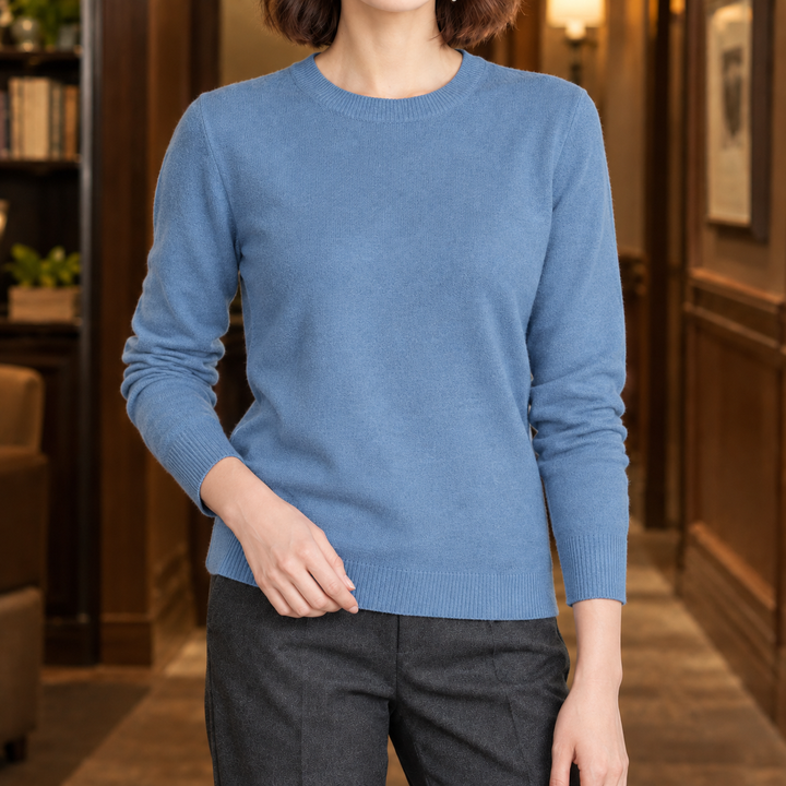 Women's Severine Crew Neck Sweater in White | Invictora.com